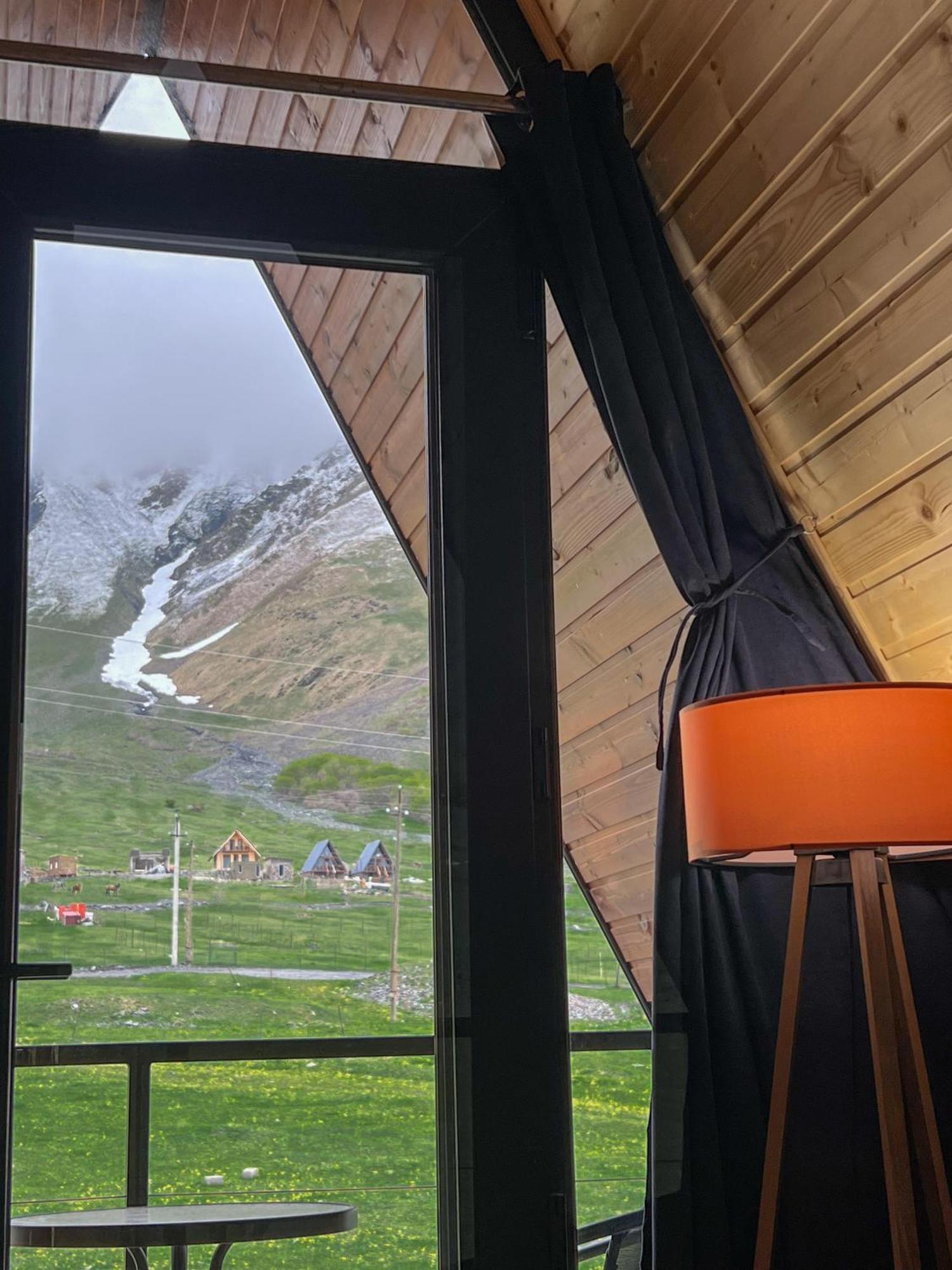 Savalley Kazbegi Esterno foto